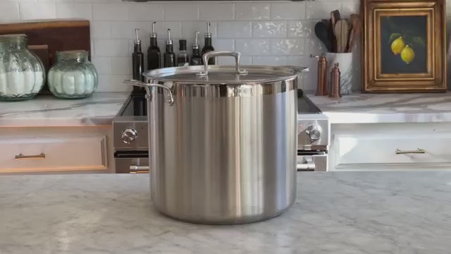 Stockpot – 24 Quart – Brushed Stainless Steel – Heavy Duty Induction Pot with Lid and Riveted Handles – For Soup, Seafood, Stock, Canning and for Catering for Large Groups and Events by BAKKEN